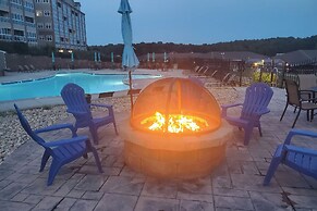 Smith Mountain Lake Retreat w/ Resort Amenities!