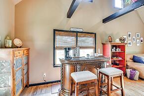 Mtn-view Retreat w/ Covered Porch in Dahlonega!