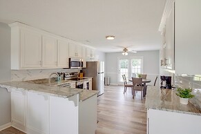 Patio & Spacious Yard: Home in Athens