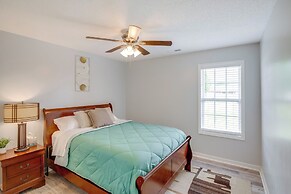 Patio & Spacious Yard: Home in Athens