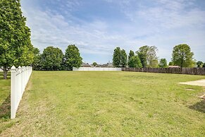 Patio & Spacious Yard: Home in Athens