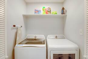 Patio & Spacious Yard: Home in Athens