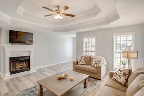 Patio & Spacious Yard: Home in Athens