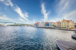 Chic City View Residence by the Bay