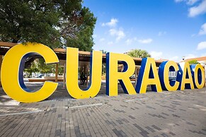 Chic City View Residence by the Bay