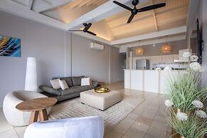 Chic City View Residence by the Bay