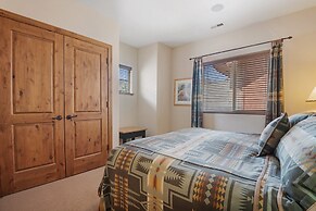 Midway 4 Bedroom Golf Course Luxury Turnberry 23 Home