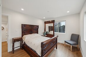 Panoramic Ocean Views Modern Coastal Escape 3 Bedroom Home