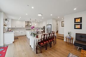 Panoramic Ocean Views Modern Coastal Escape 3 Bedroom Home