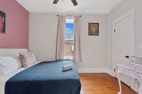 Vintage 3 Bed Condo In Chicagolands Trendy Berwyn 3 Bedroom Condo