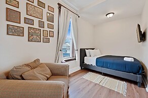 Vintage 3 Bed Condo In Chicagolands Trendy Berwyn 3 Bedroom Condo