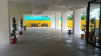 Yellow Bells Studios and Suites