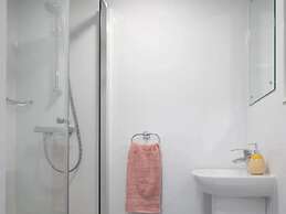 Student Only Ablett House