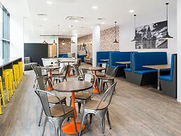 Student Only Ablett House