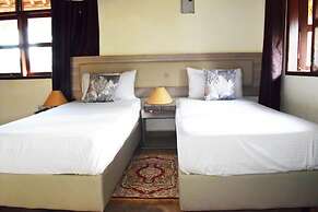 Raquel's Bliss Hotel Diani