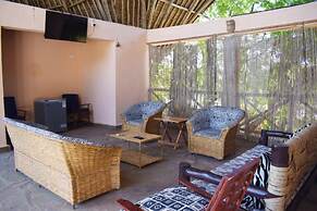 Raquel's Bliss Hotel Diani