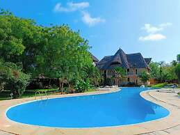 Raquel's Bliss Hotel Diani