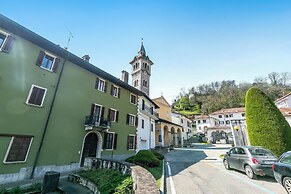 Old Pella 100 mt to Orta Lake