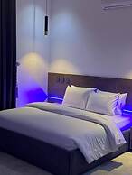 AA Luxury Suites