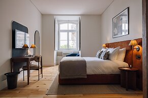 Ando Living Corpo Santo House