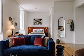 Ando Living Corpo Santo House