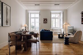 Ando Living Corpo Santo House