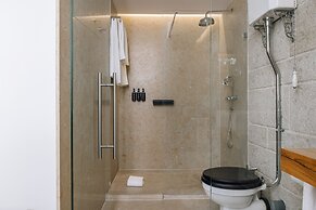 Ando Living Corpo Santo House