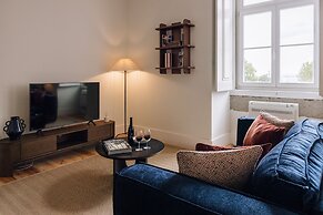 Ando Living Corpo Santo House