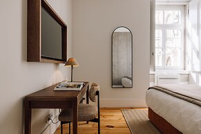 Ando Living Corpo Santo House