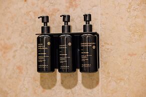 Ando Living Corpo Santo House