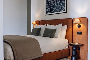 Ando Living Corpo Santo House