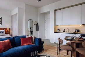 Ando Living Corpo Santo House