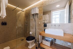 Ando Living Corpo Santo House