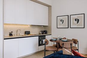 Ando Living Corpo Santo House