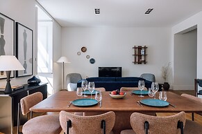 Ando Living Corpo Santo House