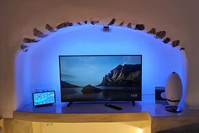 The Commander s Cave