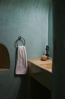 The Commander s Cave