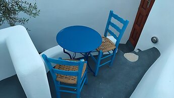 The Commander s Cave