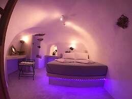 The Commander s Cave