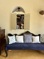 The Commander s House