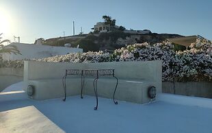 The Commander s House