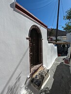 The Commander s House