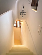 The Commander s House