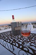 The Commander s House