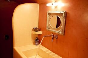 The Commander s House