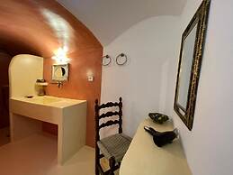 The Commander s House