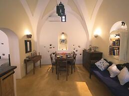 The Commander s House