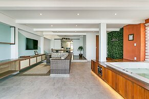 Casa Pé Na Areia com Piscina e Jacuzzi