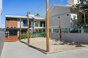 Casa Pé Na Areia com Piscina e Jacuzzi