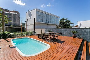 Casa Pé Na Areia com Piscina e Jacuzzi